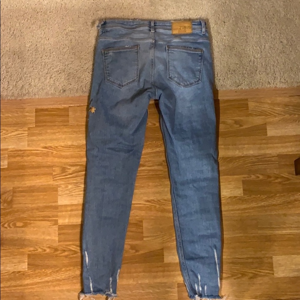 Zara embroidered jeans - size 4 - Picture 3 of 8